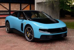 Ferrari Luce
